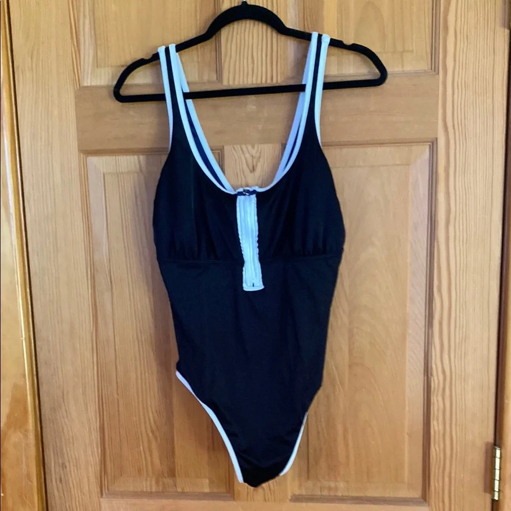 INC International Concepts Blue and White One-Piece Swimsuit Sporty Design 12 - Picture 15 of 16